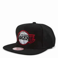 B Snapback