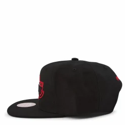 B Snapback