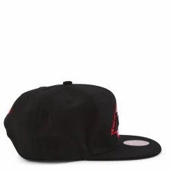 B Snapback