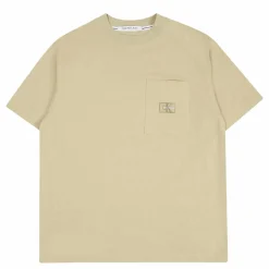 Calvin Klein Shrunken Badge Pocket Tee Rb8