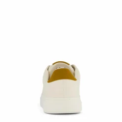 Fred Perry B71 Tumbled Leather 560