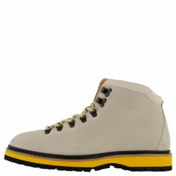 Hiker Sand